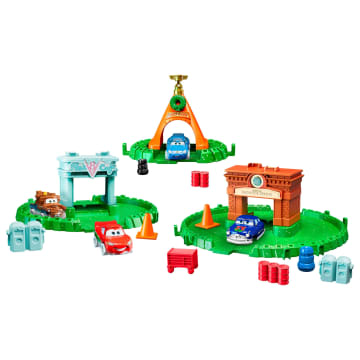 Disney And Pixar Cars Minis Advent Calendar With 4 Mini Cars, Track & Accessories - Imagem 3 de 3