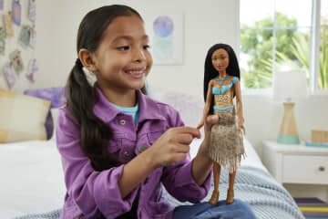 Disney Princess Toys, Pocahontas Fashion Doll And Accessories