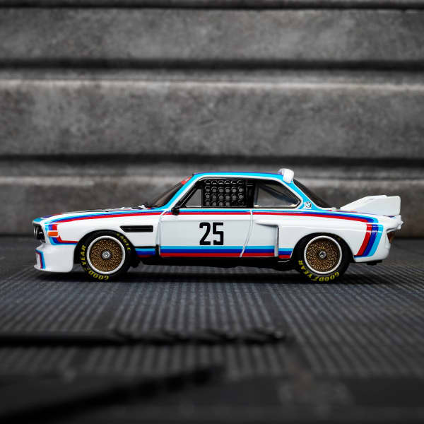 Hot Wheels Elite 64 1975 BMW 3.0 CSL