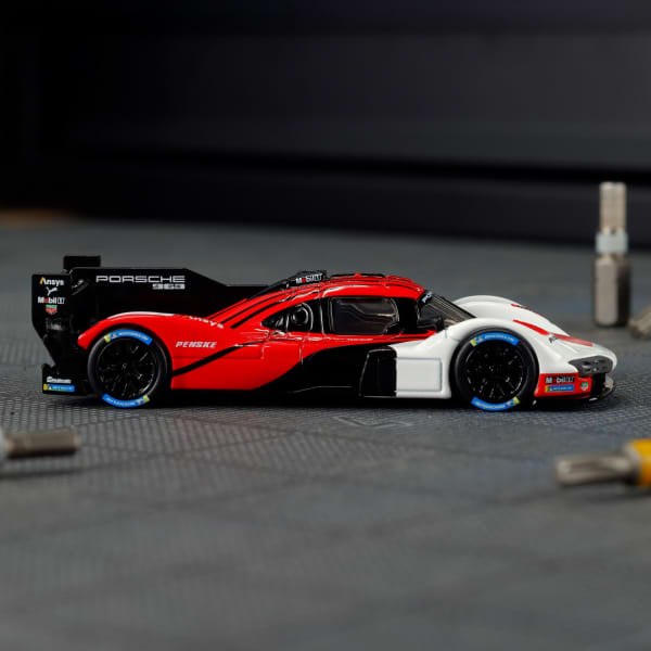 Hot Wheels Elite 64 Porsche 963