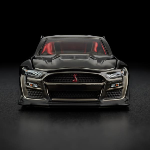 RLC Exklusive 2022 Ford Mustang Shelby GT500 Code Red