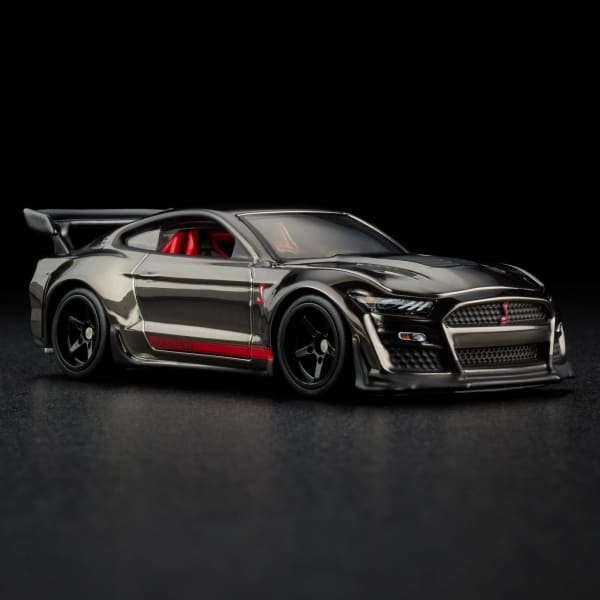 RLC Exklusive 2022 Ford Mustang Shelby GT500 Code Red