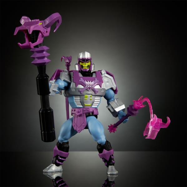 Masters of the Universe x Transformers Megatron Armor Skeletor Actionfigur