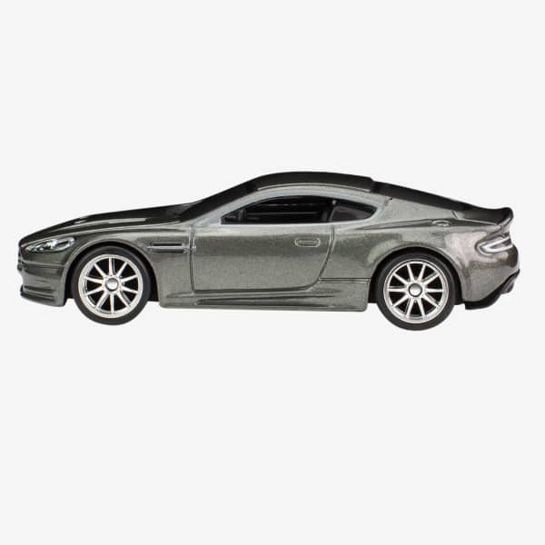 Hot Wheels Retro Entertainment Casino Royale 007 Aston Martin DBS