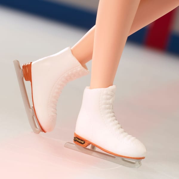 Barbie Inspiring Women Kristi Yamaguchi Doll