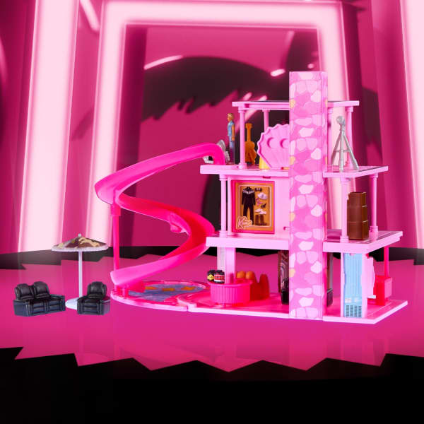 Mini BarbieLand Mojo Dojo Casa House