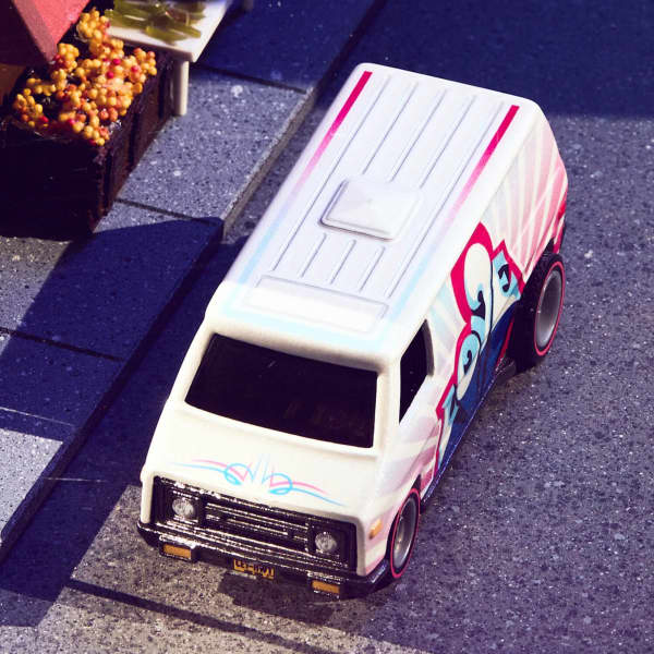 Hot Wheels Cey Adams “LOVE” 70's Van – Mattel Creations