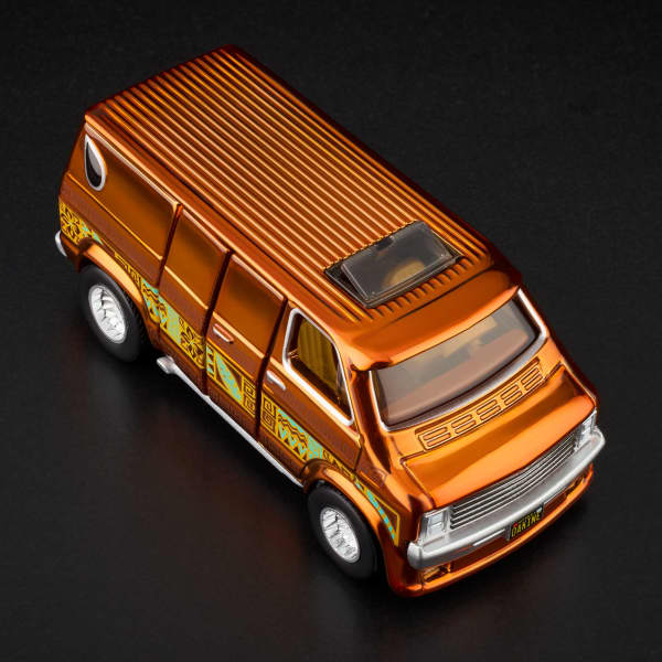 RLC Exclusive ‘70s Dodge Tradesman Van