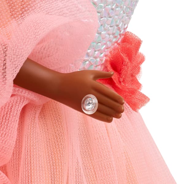 Peaches ‘n Cream Barbie Doll, Brown Hair