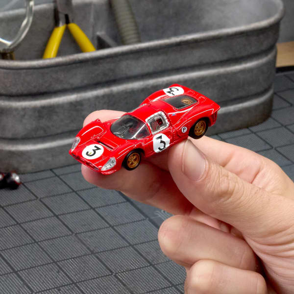 Hot Wheels Elite 64 1967 Ferrari 330 P4
