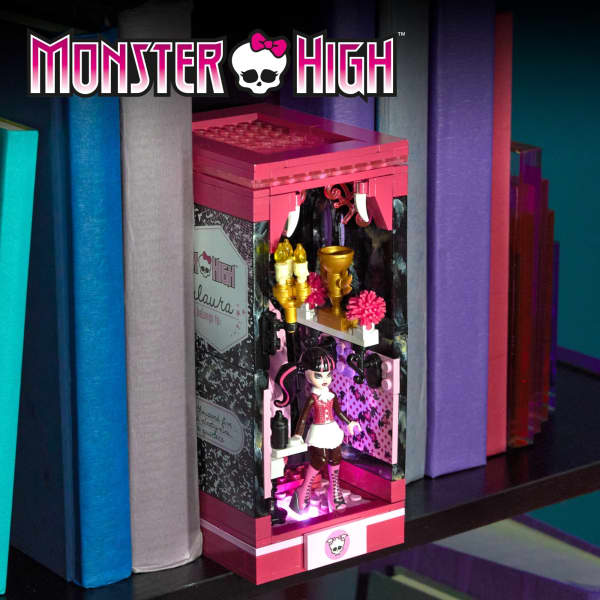 MEGA Monster High Draculaura's Boo-k Crypt Building Toy Kit