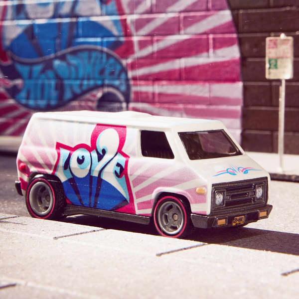 Hot Wheels Cey Adams “LOVE” 70's Van – Mattel Creations
