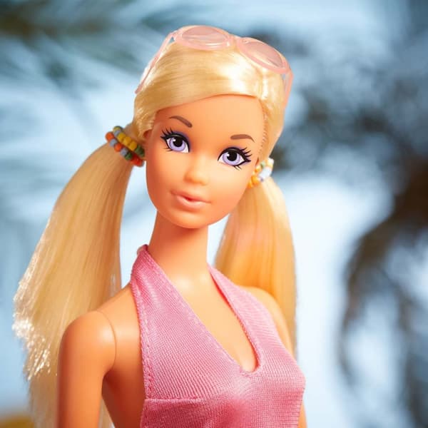 Malibu Barbie Gift Set