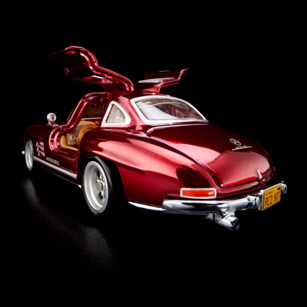 ♥️1/18プレミア♥️キャデラックエルドラド♥️メルセデスベンツ300SL Maisto 1:18 キャデラック エルドラド ビアリッツ 年 1959 ピンク 完成