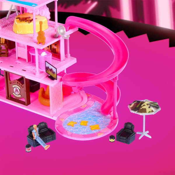 Mini BarbieLand Mojo Dojo Casa House