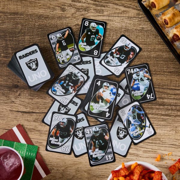 UNO Fandom NFL Las Vegas Raiders Game Deck