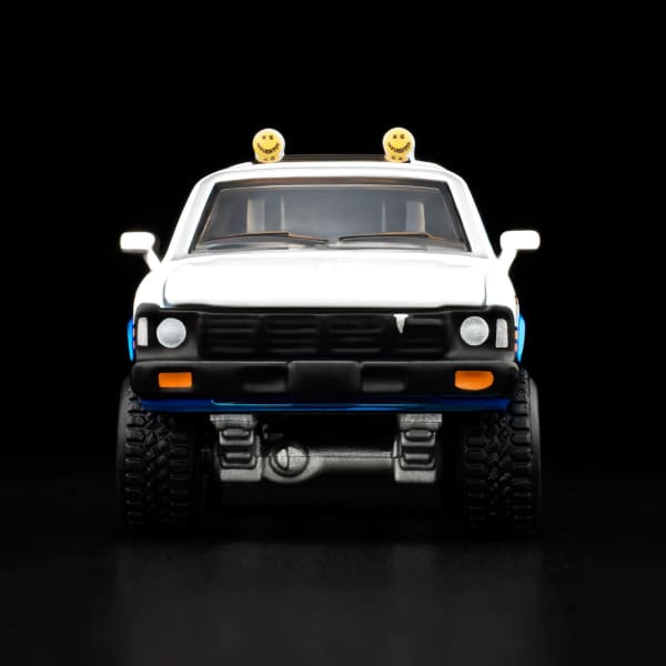 2025 Hot Wheels Collectors RLC Exclusive '81 Toyota SR5 4WD IN HAND T 2025 Hot Wheels Collectors RLC Exclusive '81 Toyota SR5 4WD IN HAND T