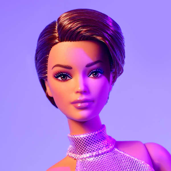 Barbie Looks Doll #22 (Petite, Short Auburn Hair)