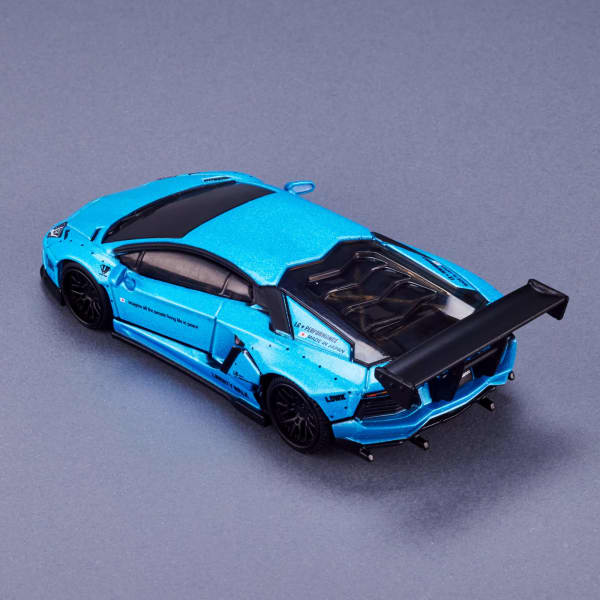 Elite 64 Series LBWK Lamborghini Aventador LP 700-4 – Mattel Creations