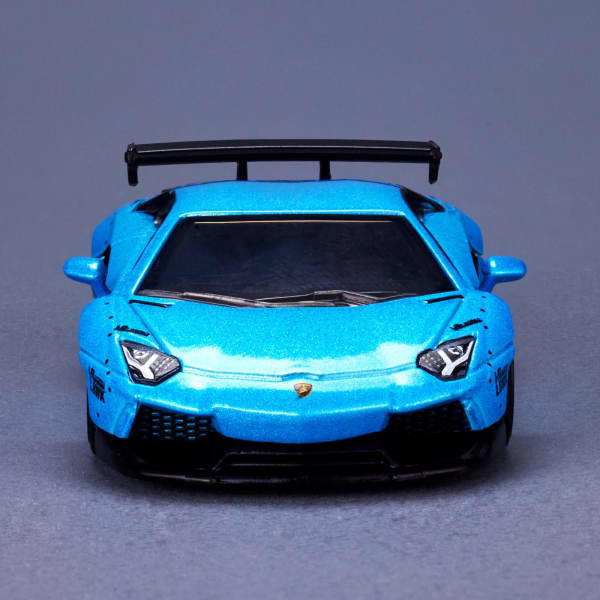 Elite 64 Series LBWK Lamborghini Aventador LP 700-4