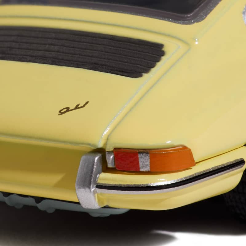 Hot Wheels x MoMA 1965 Porsche 911 Coupe