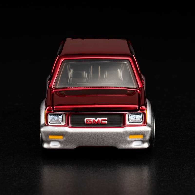Hot Wheels RLC Exclusive 1992 GMC Typhoon | Mattel Creations UK