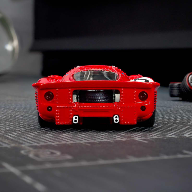 Hot Wheels Elite 64 1967 Ferrari 330 P4 | Mattel Creations UK