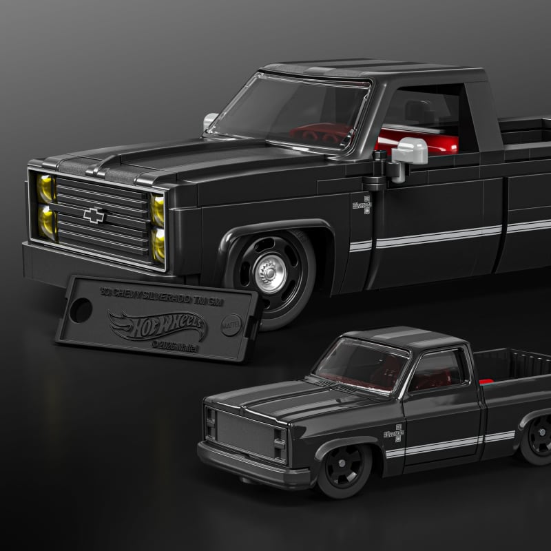 Mattel Brick Shop Hot Wheels '83 Chevy Silverado Building Set