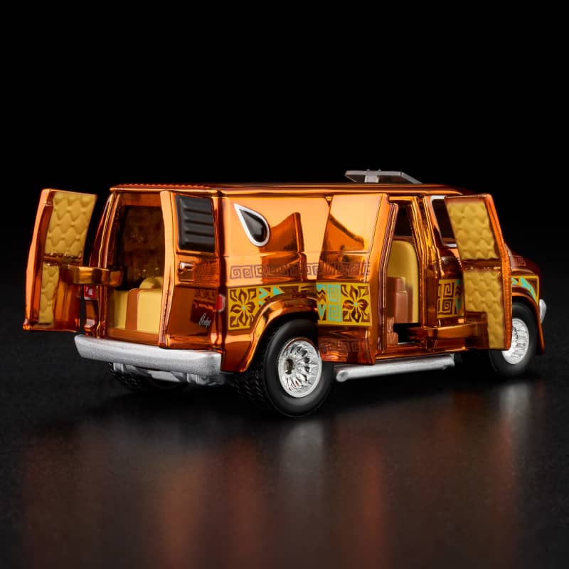Exklusiver Dodge Tradesman Transporter aus den 70er Jahren von RLC
