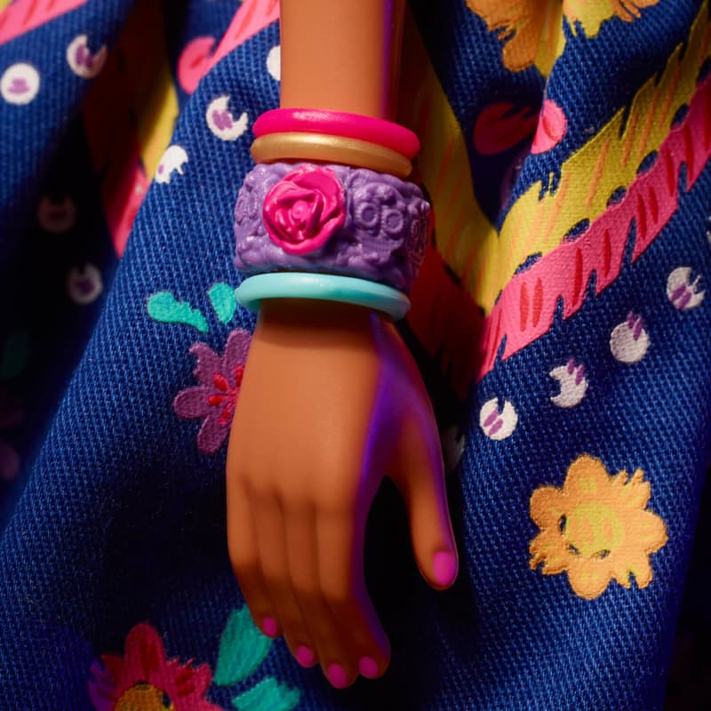 2022 Barbie Día De Muertos Doll