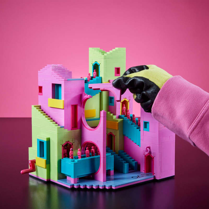 MEGA Squid Game Staircase Collector Building Set