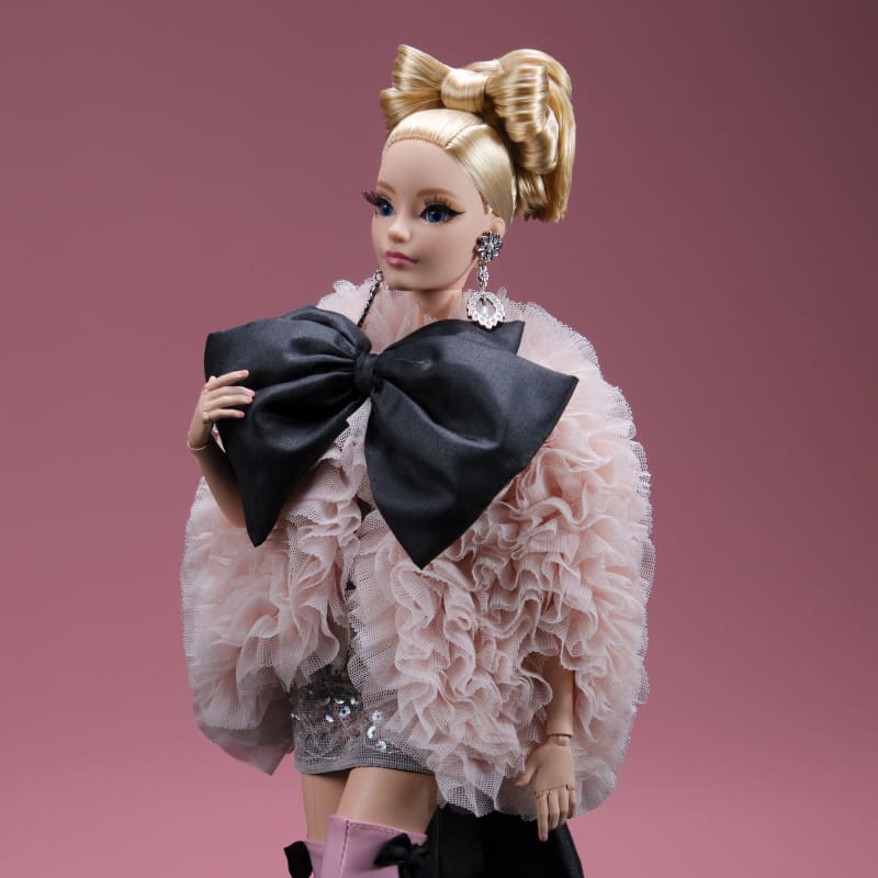 Barbie Atelier Puppe #1 | Mattel Creations