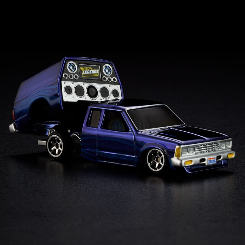 Hot Wheels RLC Exclusive 1986 Nissan 720 King Cab | Mattel Creations