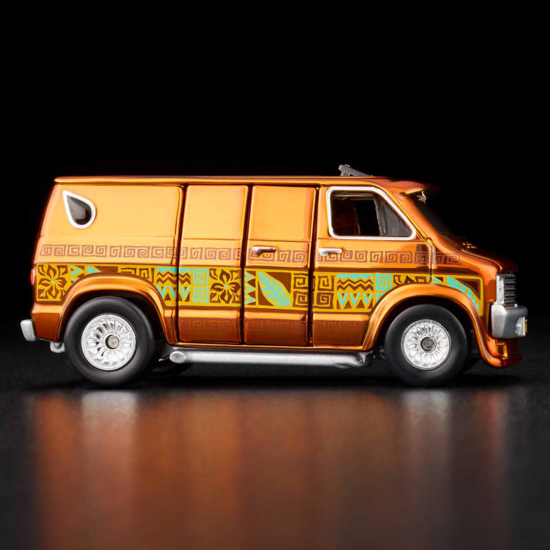 Exklusiver Dodge Tradesman Transporter aus den 70er Jahren von RLC