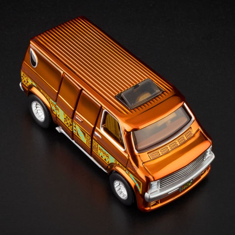 Exklusiver Dodge Tradesman Transporter aus den 70er Jahren von RLC