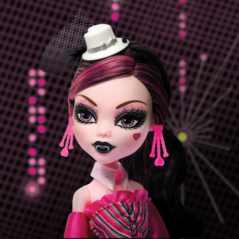 Monster High Dawn of the Dance Draculaura Reproduction Doll