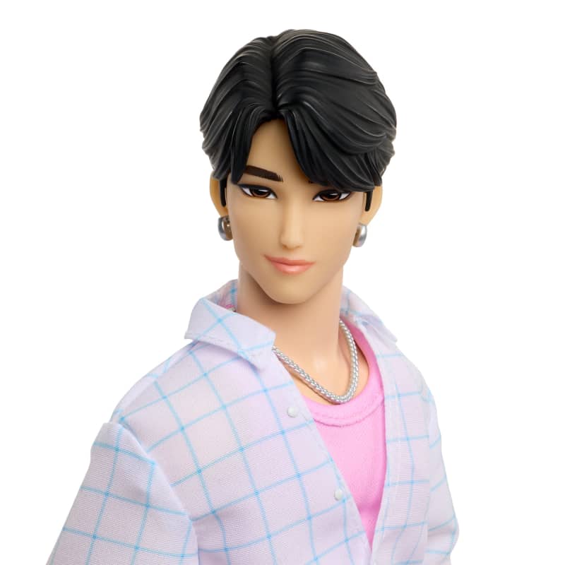 KPop Demon Hunters Jinu Fashion Doll