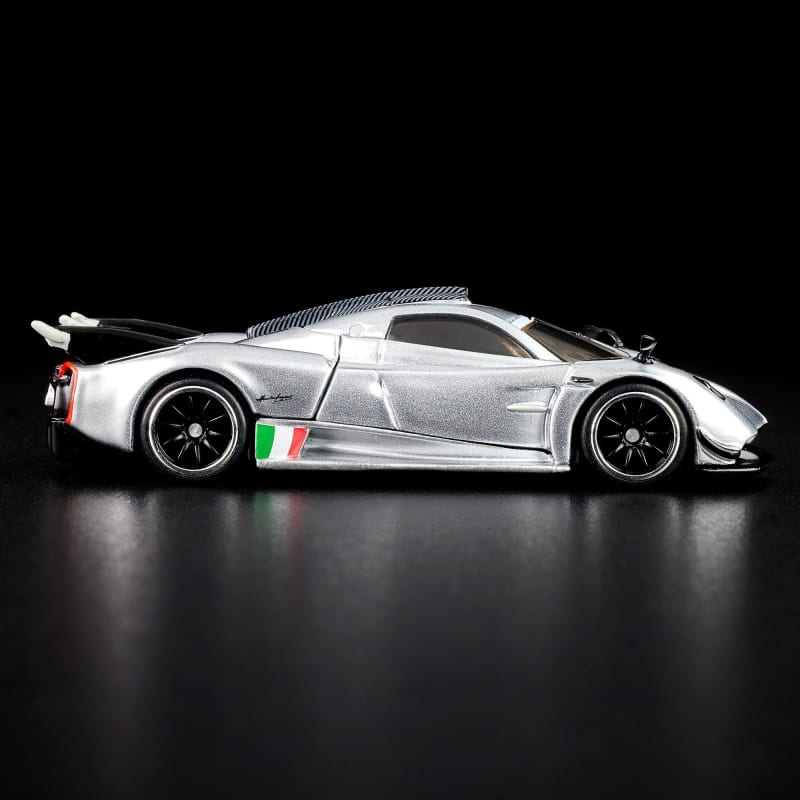 Hot Wheels Red Line Club Exclusive '21 Pagani Huayra R | Mattel