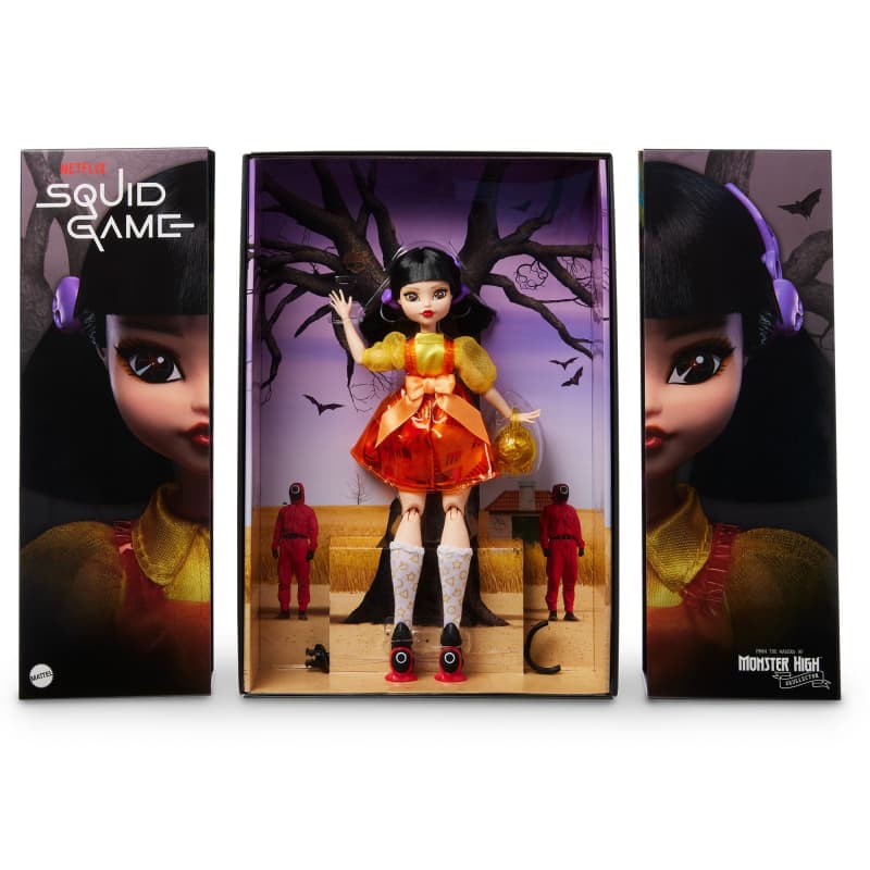 Monster High Skullector Squid Game Young-hee Doll