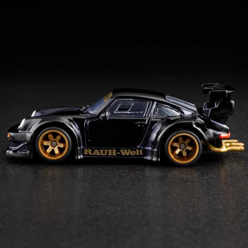 Hot Wheels RLC Exclusive RWB Porsche 930 w/ Akira Nakai Figurine
