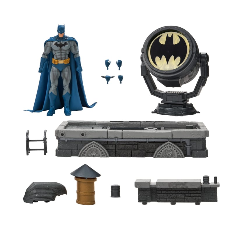DC Premium Batman: Hush Rooftop Bat-Signal Diorama Set