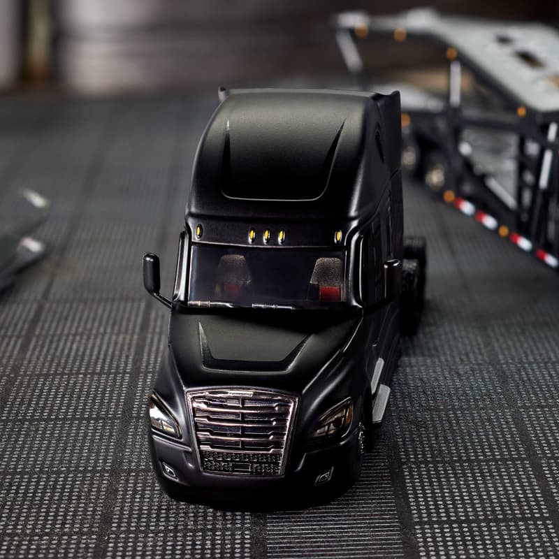 Hot Wheels Elite 64 Freightliner Cascadia