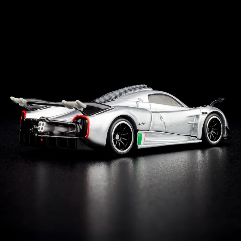 Hot Wheels Red Line Club Exclusive '21 Pagani Huayra R | Mattel