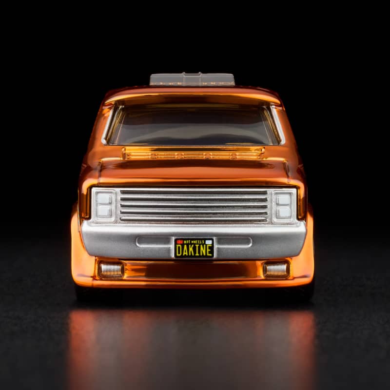 Exklusiver Dodge Tradesman Transporter aus den 70er Jahren von RLC