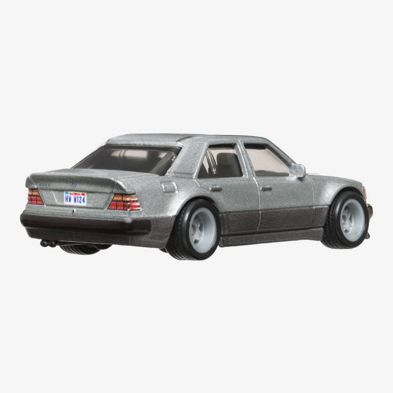 Hot Wheels Premium Car Culture Canyon Warriors – Mercedes-Benz 500E