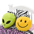 Isabel™ & Nicki’s™ Twin Beds Bundle (Historical Characters)