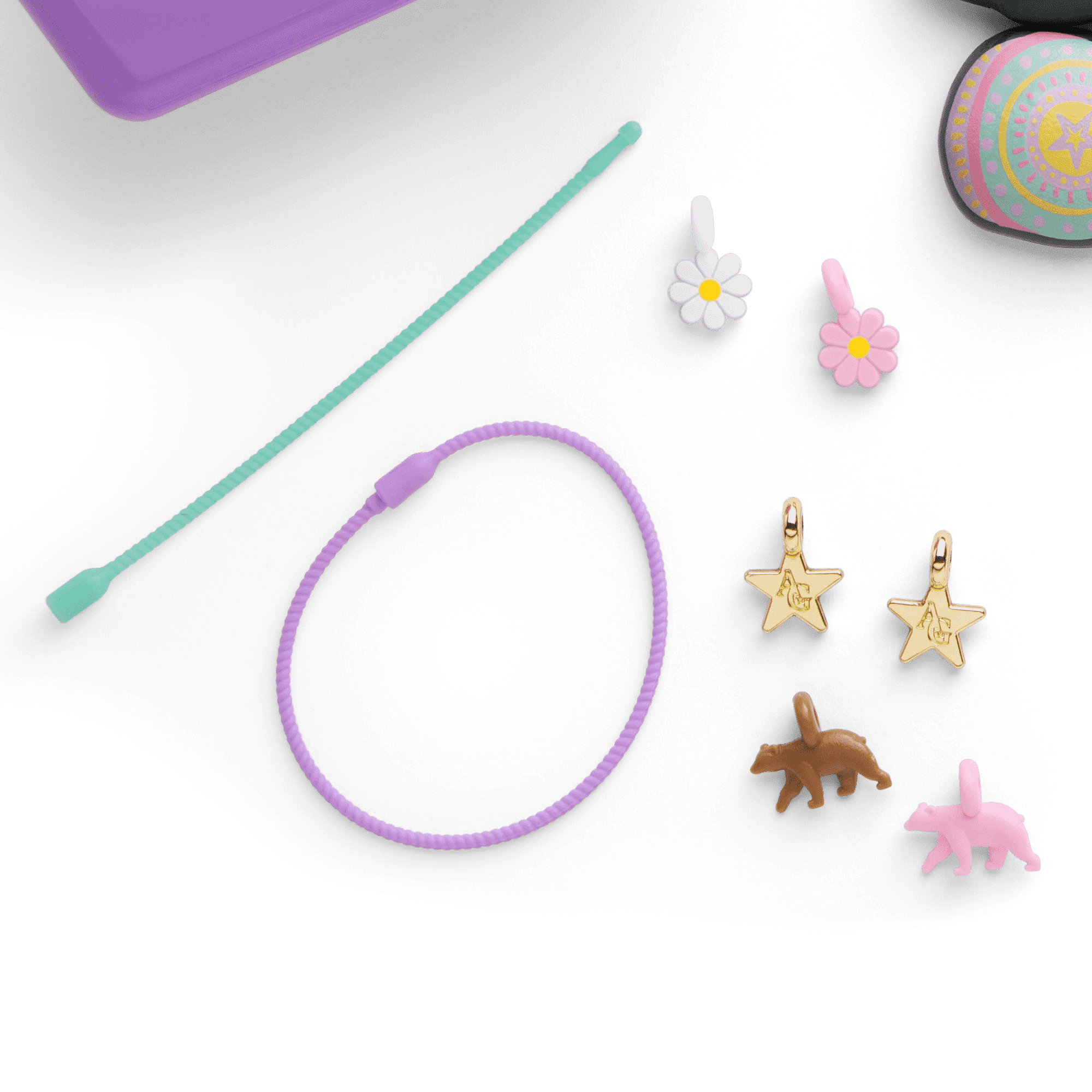 Daisy Davenport’s™ Camp Crafts Set for 18-inch Dolls (Girl of the Year™ 2027)