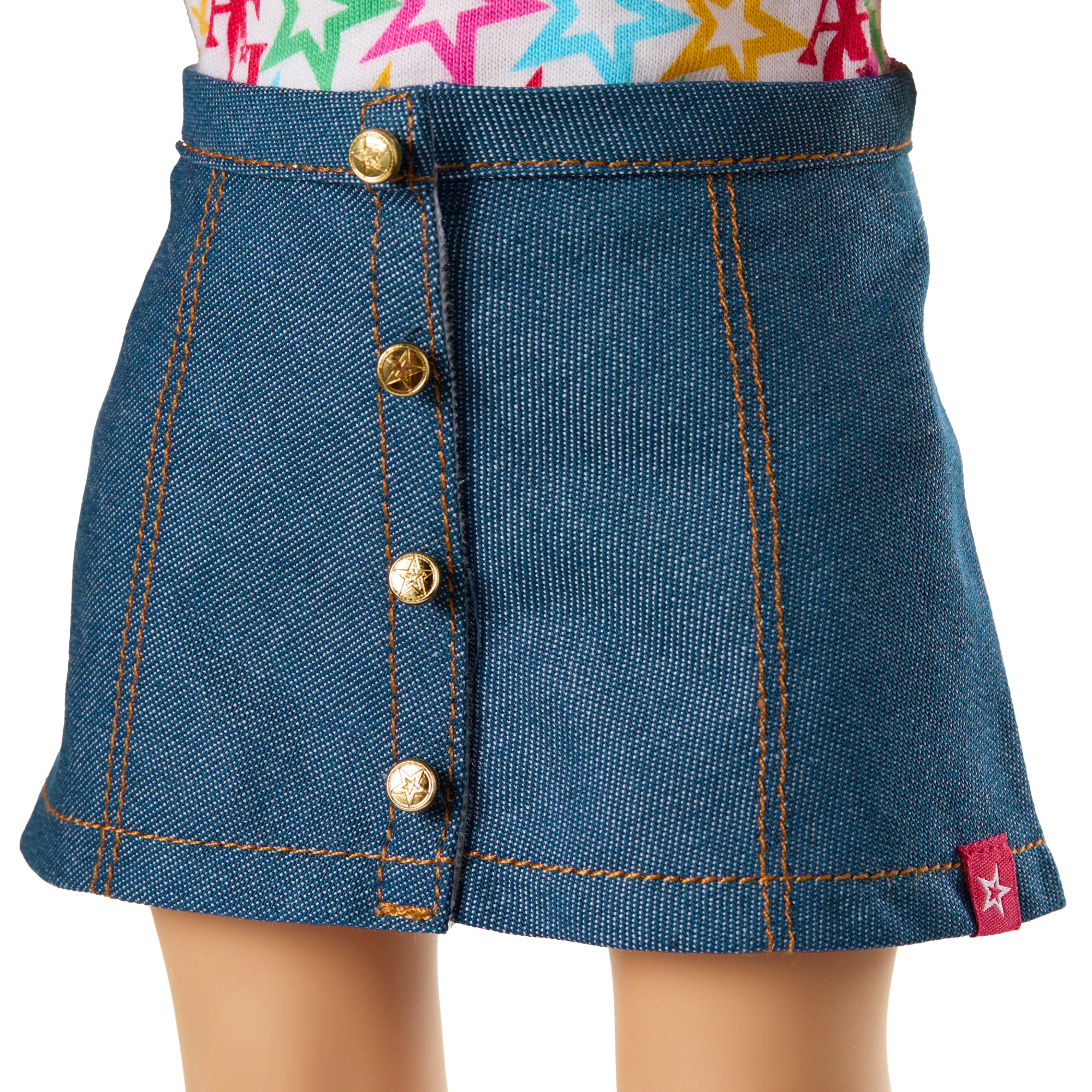 Truly Me™ 18-inch Doll #100 with straight layered blonde hair