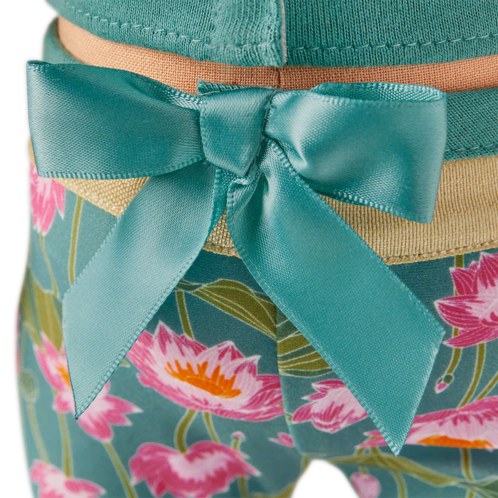 Relax & Refresh Outfit for 18-inch Dolls