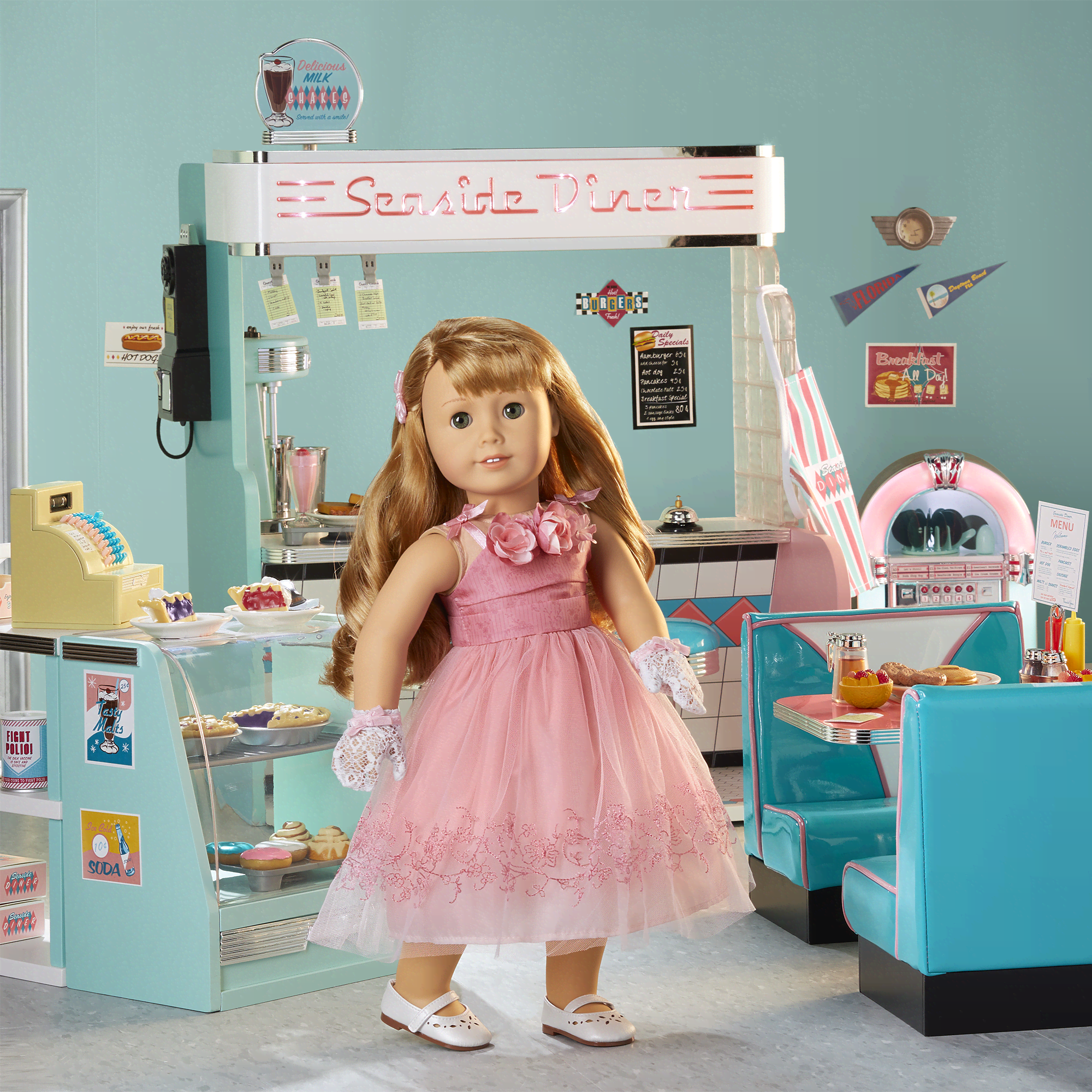 Maryellen's seaside diner store